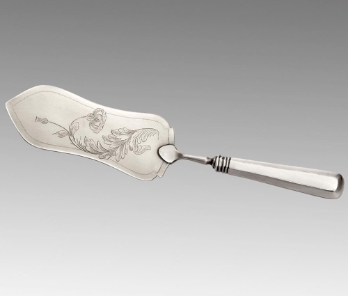 Prezent dla rodziców, dla mamy, do domu na stół - posrebrzana łopatka do ciasta