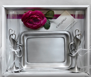 Wyjątkowy  prezent dla młodej pary