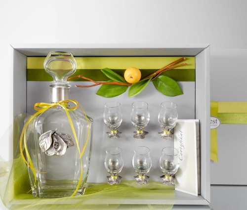 Zestaw do pigwówki - karafka i 6 kieliszków