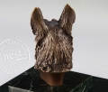 Głowa psa owczarka z brązu