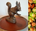 Patera z brązu z wiewiórką - prezent do domu