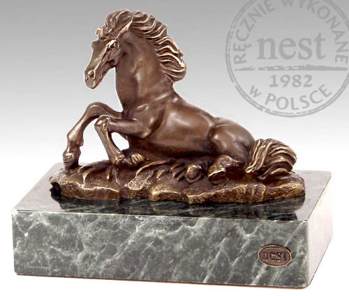 Figurka - koń z brązu na marmurze