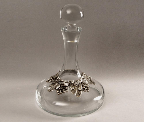 Ozdobna karafka do wina - prezent winiarski