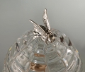 Kryształowy pojemnik do miodu z pszczołą