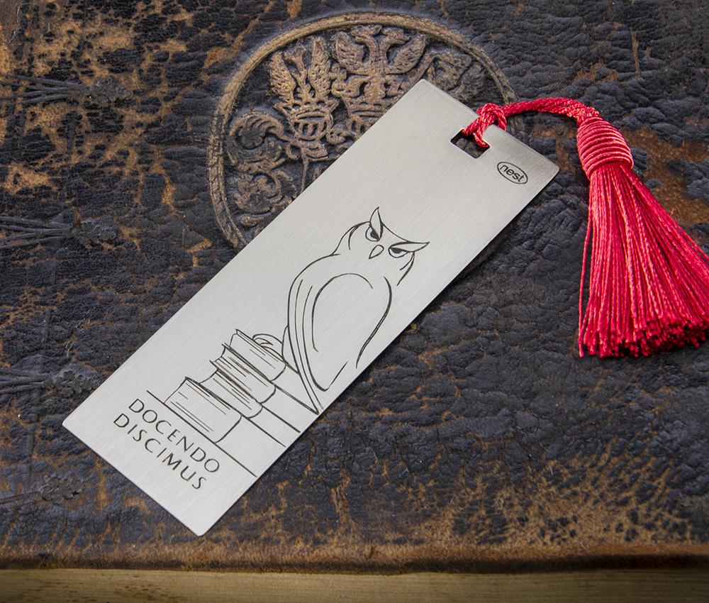 Idealny prezent dla czytelnika, nauczyciela - zakładka z sową do grawerowania