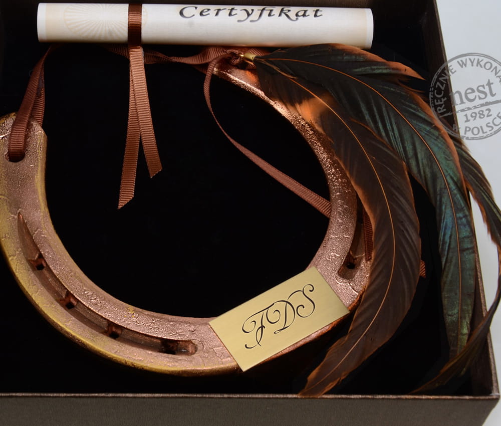 Magiczna podkowa miedziana z piórami