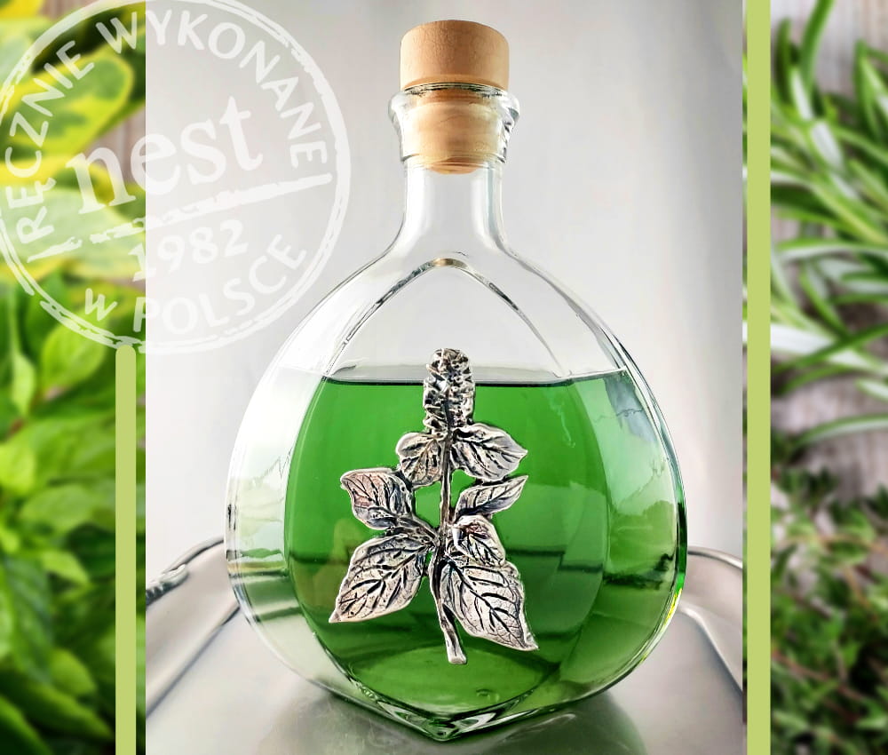 Ozdobna karafka do ziołówki