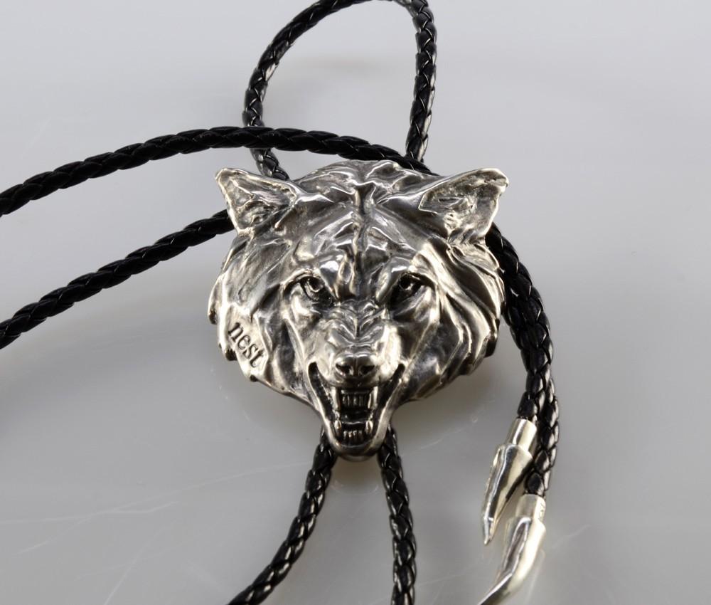 Bolo z wilkiem - biżuteria męska inspirowana naturą